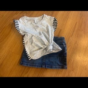 👍 Jean skirt & Tee outfit